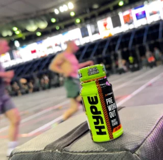 HYPE in the arena, as the pace goes up through the WOD. @athensthrowdown @hypeenergydrinks #xtremestores #athensthrowdown #crossfit