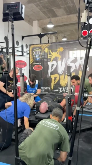 Πολλά κιλά και μεγάλες επιδόσεις στο @gladiatorsfitnessbox που φιλοξένησε το Push & Pull της @greek_powerlifting_league! 
Highlight, τα 317.5 kg του Νάσου Λιούρα, που του εξασφάλισαν την πρόκριση στο Mr. Olympia Pro Powerlifting.
Συγχαρητήρια σε όλους τους αθλητές! #powerlifting #mrolympia #xtremestores @greek_powerlifting_academy