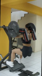 Η εξέλιξη του Squat είναι εδώ! 
Με εργονομικό σχεδιασμό για μέγιστη ασφάλεια και απόδοση, προσφέρει στοχευμένη ενεργοποίηση μυών, στο κάτω μέρος του σώματος.
✔ Ιδανικό για αύξηση μυϊκής μάζας
✔ Απόλυτος έλεγχος και σταθερότητα
✔ Κατάλληλο για επαγγελματίες και απαιτητικούς αθλητές